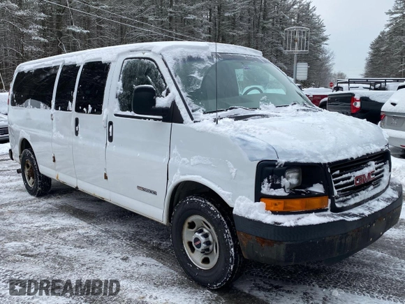 2006 GMC Savana z VIN 1GJHG39U461144037, wystawiony jako Copart lot #43477765 z przebiegiem 113 395 mil mil oraz Czysty tytuł • Clean title. Historia ofert i sprzedaży dostępna na DreamBid. Obrazek 1.