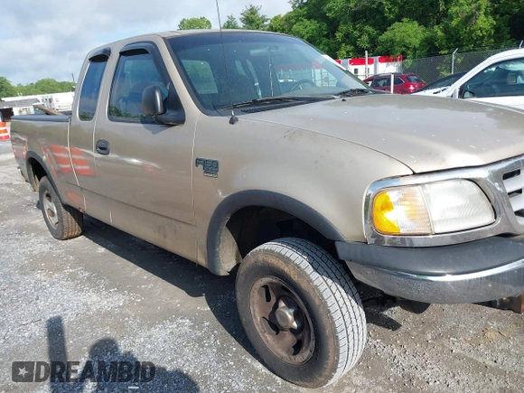 1999 Ford F-150 z VIN 1FTRX18W9XNB33354, wystawiony jako IAAI lot #42380827 z przebiegiem Nie podano mil oraz . Historia ofert i sprzedaży dostępna na DreamBid. Obrazek 1.