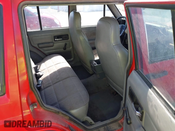1996 Jeep Cherokee Sport with VIN 1J4FT68S0TL225719, listed as a IAAI auction lot 42121351 with 237,602 mi miles and . Bid and sale history available at DreamBid. Image 8.