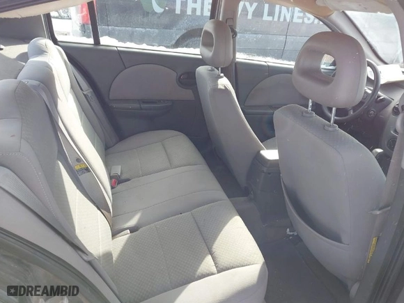 2005 Saturn ION with VIN 1G8AJ54F05Z102232, listed as a IAAI auction lot 41553732 with 122,758 mi miles. Bid and sale history available at carsss.com. Image 8.