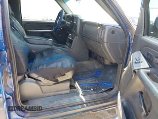 2003 Chevrolet Avalanche z VIN 3GNEK13TX3G208938, wystawiony jako IAAI lot #42262948 z przebiegiem 276 056 mil mil oraz . Historia ofert i sprzedaży dostępna na DreamBid. Obrazek 5.