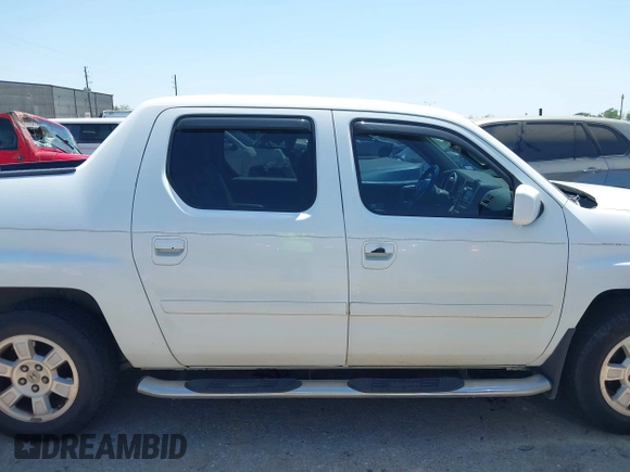 2008 Honda Ridgeline RTL z VIN 2HJYK16568H529221, wystawiony jako IAAI lot #42027640 z przebiegiem 143 536 mil mil oraz . Historia ofert i sprzedaży dostępna na DreamBid. Obrazek 13.