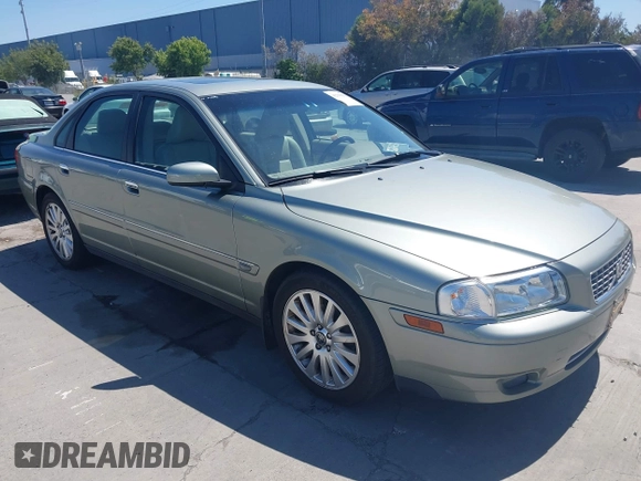 2006 Volvo S80 z VIN YV1TS592061446901, wystawiony jako IAAI lot #42310273 z przebiegiem 52 079 mil mil oraz . Historia ofert i sprzedaży dostępna na DreamBid. Obrazek 1.