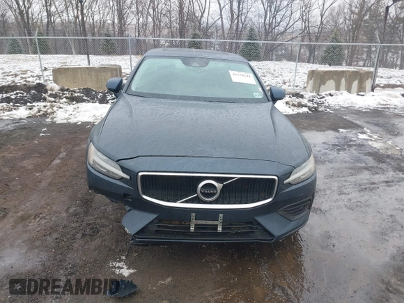 2019 Volvo S60 Momentum with VIN 7JRA22TK1KG014749, listed as a IAAI auction lot 41538244 with 68,224 mi miles. Bid and sale history available at carsss.com. Image 12.