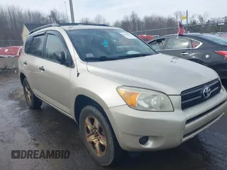 2007 Toyota RAV4 with VIN JTMBD33V575119827, listed as a IAAI auction lot 41675761 with 130,174 mi miles. Bid and sale history available at carsss.com. Image 1.
