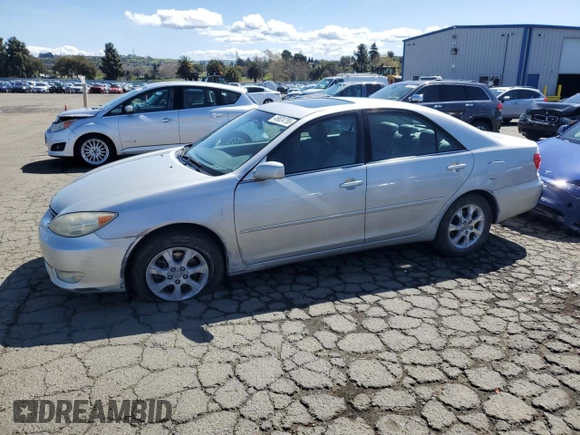 2006 Toyota Camry LE z VIN 4T1BF30KX6U630387, wystawiony jako Copart lot #49624755 z przebiegiem 232 568 mil mil oraz Szkoda całkowita • Salvage title. Historia ofert i sprzedaży dostępna na DreamBid. Obrazek 1.