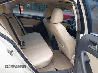 2012 Volkswagen Jetta SE с VIN 3VWDP7AJ0CM373096, выставлен на аукционе IAAI как лот 42426028 с пробегом 176 470 миль миль и . История ставок и продаж доступна на DreamBid. Изображение 8.