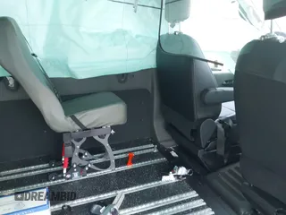 2024 Ford Transit Passenger XL z VIN 1FDAX2C89RKA86208, wystawiony jako IAAI lot #42260251 z przebiegiem 2 635 mil mil oraz . Historia ofert i sprzedaży dostępna na DreamBid. Obrazek 8.