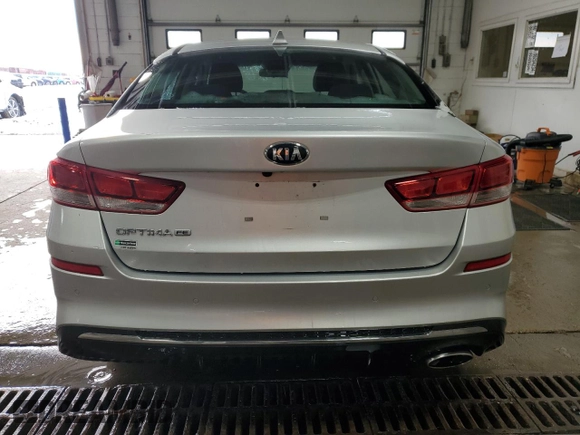 2020 Kia Optima LX with VIN 5XXGT4L38LG381795, listed as a Copart auction lot 85675534 with 84,128 mi miles and Salvage Title. Bid and sale history available at carsss.com. Image 6.