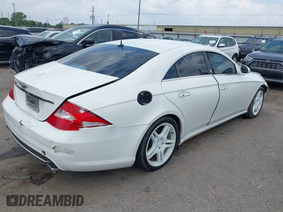 2006 Mercedes-Benz CLS 500 с VIN WDDDJ75X26A062201, выставлен на аукционе IAAI как лот 42121649 с пробегом 153 951 миль миль и . История ставок и продаж доступна на DreamBid. Изображение 4.