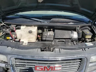 2002 GMC Savana with VIN 1GDFG15R521206037, listed as a Copart auction lot 47118175 with 256,150 mi miles and Salvage Title. Bid and sale history available at carsss.com. Image 12.