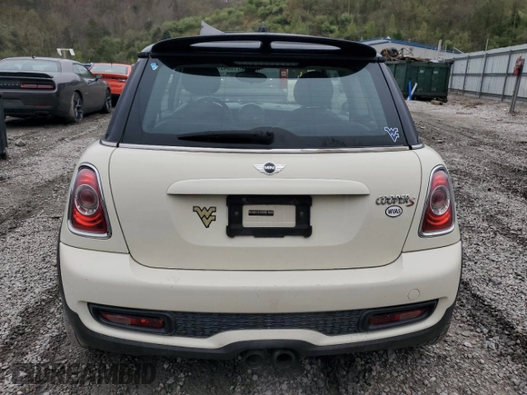 2012 MINI Hardtop S with VIN WMWSV3C53CTY27834, listed as a Copart auction lot 52616845 with 66,919 mi miles and Salvage Title. Bid and sale history available at DreamBid. Image 6.