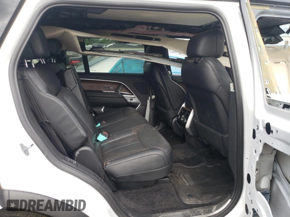 2023 Land Rover Range Rover SE with VIN SALKPBFU4PA075307, listed as a Copart auction lot 59936715 with 11,372 mi miles and Salvage title. Bid and sale history available at DreamBid. Image 10.