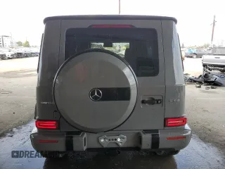 2024 Mercedes-Benz G 63 AMG z VIN W1NYC7HJ2RX514218, wystawiony jako Copart lot #50935875 z przebiegiem 11 137 mil mil oraz Szkody całkowita. Historia ofert i sprzedaży dostępna na DreamBid. Obrazek 6.