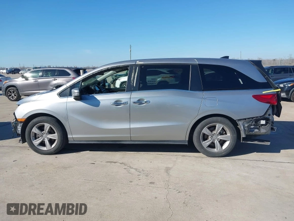 2019 Honda Odyssey EX-L with VIN 5FNRL6H76KB028490, listed as a IAAI auction lot 41636751 with 79,827 mi miles. Bid and sale history available at carsss.com. Image 14.