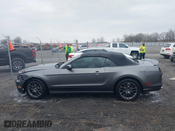 2014 Ford Mustang V6 with VIN 1ZVBP8EM1E5228353, listed as a IAAI auction lot 41525666 with 138,024 mi miles. Bid and sale history available at carsss.com. Image 14.
