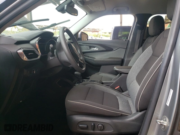 2023 Chevrolet TrailBlazer LT with VIN KL79MPS23PB058926, listed as a Copart auction lot 55731044 with 17,650 mi miles and Salvage Title. Bid and sale history available at DreamBid. Image 7.