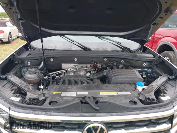 2022 Volkswagen Atlas 3.6L V6 SE w/Technology with VIN 1V2KR2CA5NC512646, listed as a IAAI auction lot 40502051 with 1 mi miles. Bid and sale history available at carsss.com. Image 10.