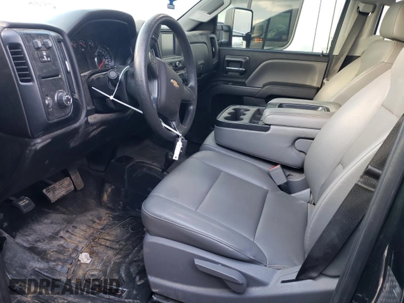 2019 Chevrolet Silverado 3500HD Work Truck z VIN 1GC4KVCY7KF140654, wystawiony jako Copart lot #41567975 z przebiegiem 126 180 mil mil oraz Szkoda całkowita • Salvage title. Historia ofert i sprzedaży dostępna na DreamBid. Obrazek 7.