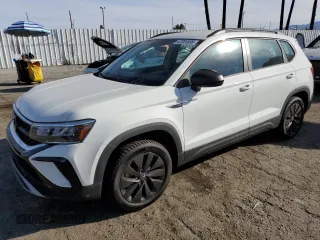 2023 Volkswagen Taos S z VIN 3VVCX7B25PM370076, wystawiony jako Copart lot #47201035 z przebiegiem 12 000 mil mil oraz Szkoda całkowita • Salvage title. Historia ofert i sprzedaży dostępna na DreamBid. Obrazek 1.