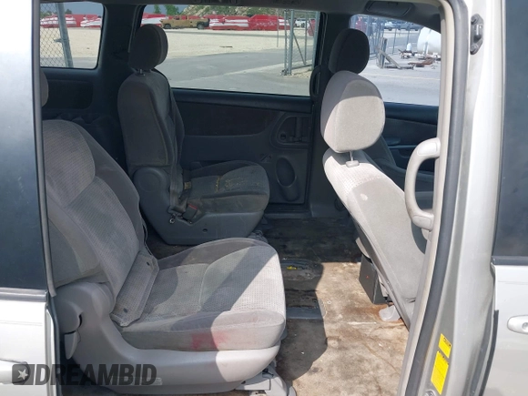 2008 Toyota Sienna CE with VIN 5TDZK23C18S145690, listed as a IAAI auction lot 42004861 with 201,497 mi miles. Bid and sale history available at carsss.com. Image 8.