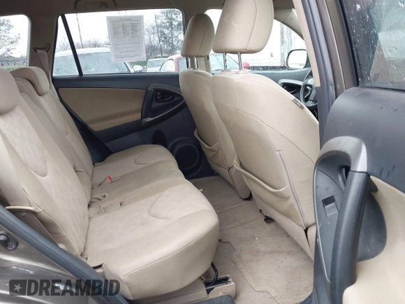 2011 Toyota RAV4 with VIN 2T3BK4DV1BW048945, listed as a IAAI auction lot 42047540 with 215,032 mi miles. Bid and sale history available at carsss.com. Image 8.