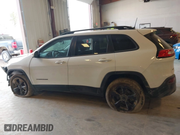 2018 Jeep Cherokee Latitude с VIN 1C4PJMCB3JD561285, выставлен на аукционе IAAI как лот 42123569 с пробегом 151 886 миль миль и . История ставок и продаж доступна на DreamBid. Изображение 14.