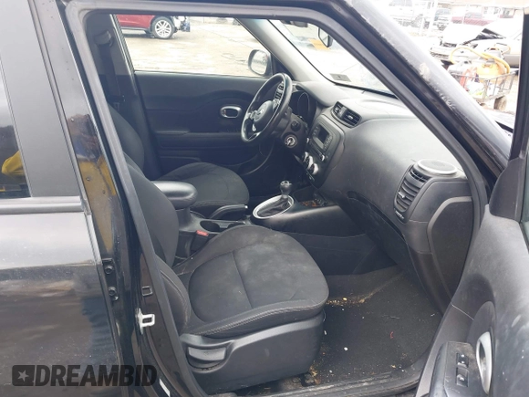 2014 Kia Soul with VIN KNDJN2A22E7001229, listed as a IAAI auction lot 41837818 with 190,304 mi miles. Bid and sale history available at carsss.com. Image 5.