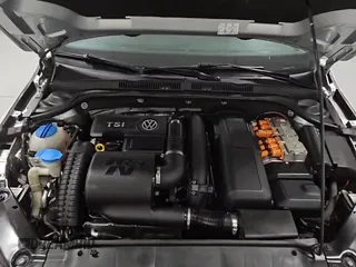2015 Volkswagen Jetta Hybrid SEL Premium with VIN 3VW637AJ2FM417348, listed as a Copart auction lot 66722385 with 142,623 mi miles and Clean title. Bid and sale history available at DreamBid. Image 14.