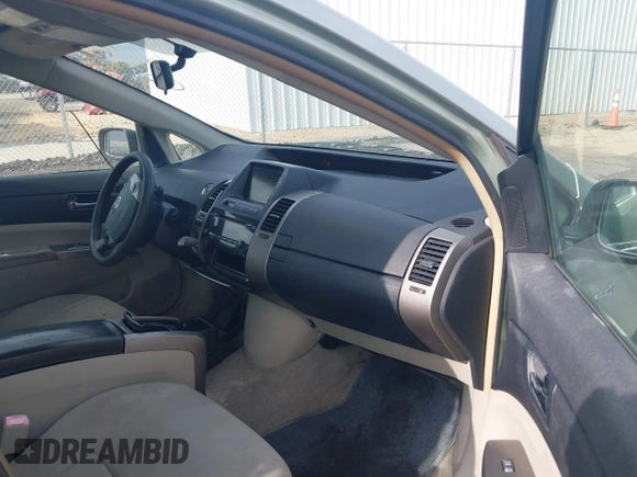 2008 Toyota Prius with VIN JTDKB20U983336368, listed as a IAAI auction lot 42646812 with 153,814 mi miles and . Bid and sale history available at DreamBid. Image 5.