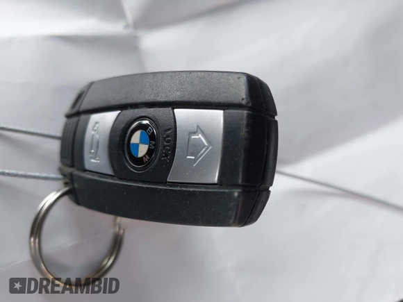 2015 BMW X1 xDrive28i z VIN WBAVL1C55FVY41749, wystawiony jako IAAI lot #42140979 z przebiegiem 120 953 mil mil oraz . Historia ofert i sprzedaży dostępna na DreamBid. Obrazek 11.