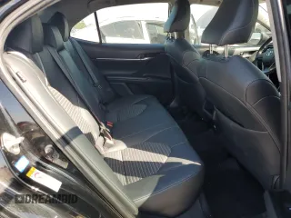 2019 Toyota Camry LE with VIN 4T1B11HK4KU695575, listed as a Copart auction lot 52831525 with 121,042 mi miles and Clean Title. Bid and sale history available at carsss.com. Image 10.