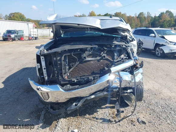 2016 Chevrolet Silverado 1500 LT with VIN 1GCRCREC3GZ119267, listed as a IAAI auction lot 40692574 with 136,704 mi miles. Bid and sale history available at carsss.com. Image 6.
