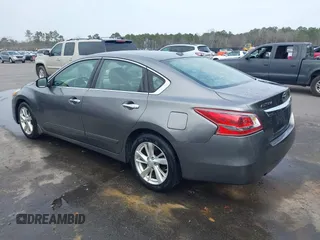 2015 Nissan Altima SL with VIN 1N4AL3AP2FN373339, listed as a IAAI auction lot 41506161 with 131,009 mi miles and . Bid and sale history available at DreamBid. Image 3.