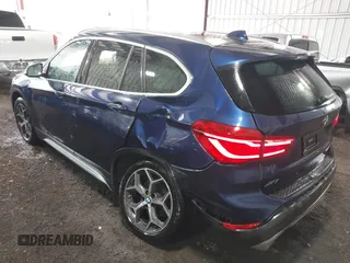 2019 BMW X1 xDrive28i z VIN WBXHT3C56K3H34720, wystawiony jako IAAI lot #42113497 z przebiegiem 64 906 mil mil oraz . Historia ofert i sprzedaży dostępna na DreamBid. Obrazek 3.