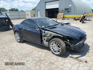 2008 Mercedes-Benz SLK 350 with VIN WDBWK56F88F183023, listed as a Copart auction lot 61228454 with 97,417 mi miles and Salvage title. Bid and sale history available at DreamBid. Image 4.
