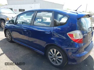 2013 Honda Fit Sport with VIN JHMGE8H57DC067048, listed as a IAAI auction lot 41939330 with 111,368 mi miles. Bid and sale history available at carsss.com. Image 3.