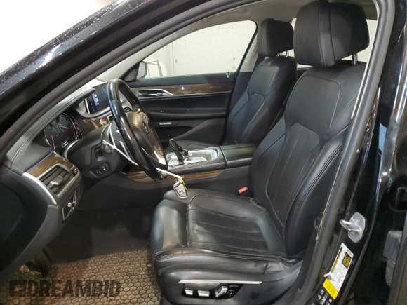 2017 BMW 7 Series 740i xDrive with VIN WBA7E4C53HGU99097, listed as a Copart auction lot 43945695 with 117,790 mi miles and Salvage Title. Bid and sale history available at carsss.com. Image 7.