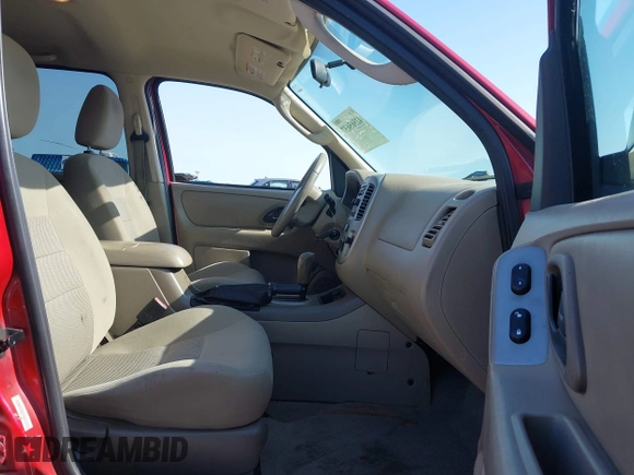 2006 Ford Escape XLT with VIN 1FMYU03106KB20126, listed as a IAAI auction lot 42565637 with 188,564 mi miles and . Bid and sale history available at DreamBid. Image 5.