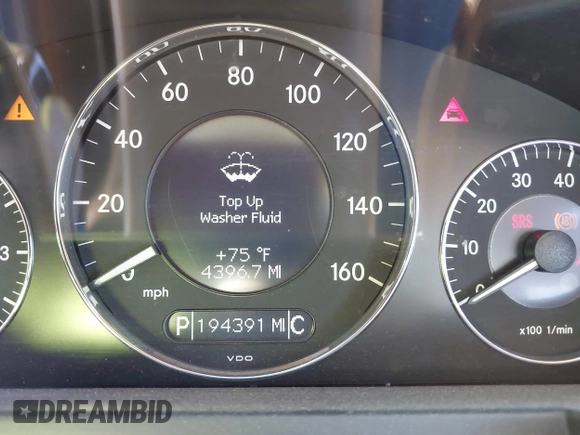 2008 Mercedes-Benz E-Class Luxury 3.5L with VIN WDBUF87X48B200170, listed as a IAAI auction lot 42142041 with 194,391 mi miles. Bid and sale history available at carsss.com. Image 7.