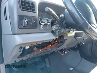 2001 Ford Super Duty F-250 XL with VIN 3FTNW21F31MA77558, listed as a IAAI auction lot 41536844 with 247,531 mi miles. Bid and sale history available at carsss.com. Image 6.