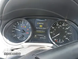 2017 Nissan Rogue SL z VIN 5N1AT2MT5HC884728, wystawiony jako IAAI lot #42330244 z przebiegiem 89 744 mil mil oraz . Historia ofert i sprzedaży dostępna na DreamBid. Obrazek 7.