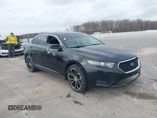 2017 Ford Taurus SHO с VIN 1FAHP2KT4HG114609, выставлен на аукционе IAAI как лот 35551950 с пробегом 150 954 миль миль и . История ставок и продаж доступна на DreamBid. Изображение 1.