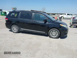 2013 Toyota Sienna XLE AAS z VIN 5TDYK3DC6DS340954, wystawiony jako IAAI lot #41883676 z przebiegiem 190 812 mil mil oraz . Historia ofert i sprzedaży dostępna na DreamBid. Obrazek 13.