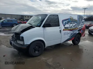 2002 Chevrolet Astro Cargo Van with VIN 1GCDM19X32B135766, listed as a Copart auction lot 43065765 with 0 mi miles and Salvage Title. Bid and sale history available at carsss.com. Image 1.