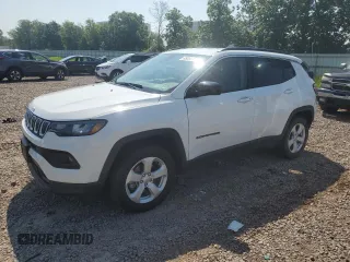 2022 Jeep Compass Latitude with VIN 3C4NJDBB7NT124382, listed as a Copart auction lot 65059445 with 26,398 mi miles and Salvage title. Bid and sale history available at DreamBid. Image 1.