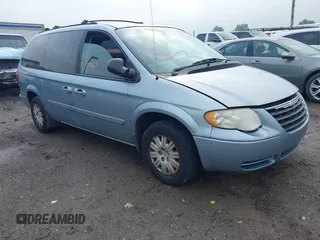 2005 Chrysler Town & Country LX z VIN 2C4GP44R55R232553, wystawiony jako IAAI lot #42263367 z przebiegiem 161 272 mil mil oraz . Historia ofert i sprzedaży dostępna na DreamBid. Obrazek 1.