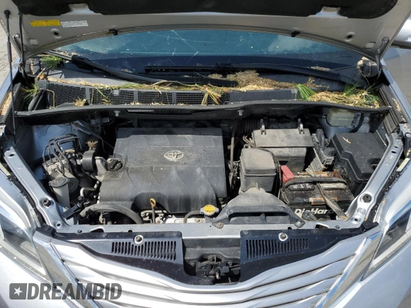 2016 Toyota Sienna Limited with VIN 5TDDK3DC0GS146147, listed as a Copart auction lot 55817445 with 141,174 mi miles and Salvage title. Bid and sale history available at DreamBid. Image 12.