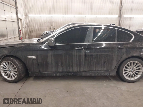 2011 BMW 5 Series 535i xDrive with VIN WBAFU7C58BC778429, listed as a IAAI auction lot 41554736 with 129,163 mi miles. Bid and sale history available at carsss.com. Image 15.