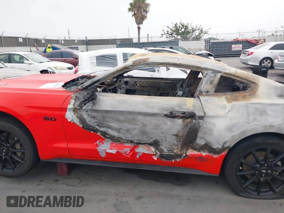 2016 Ford Mustang GT with VIN 1FA6P8CF6G5333889, listed as a IAAI auction lot 40209781 with 1 mi miles. Bid and sale history available at carsss.com. Image 13.
